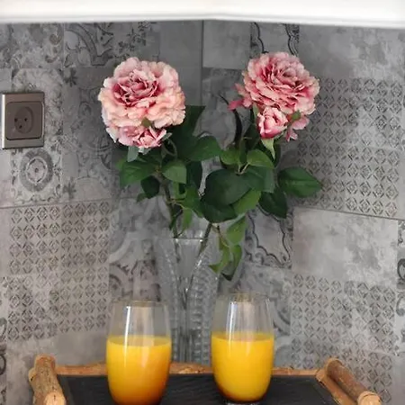 απεριόριστη θέα δίπλα στην πόλη