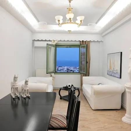 Appartement απεριόριστη θέα δίπλα στην πόλη Áno Sýros