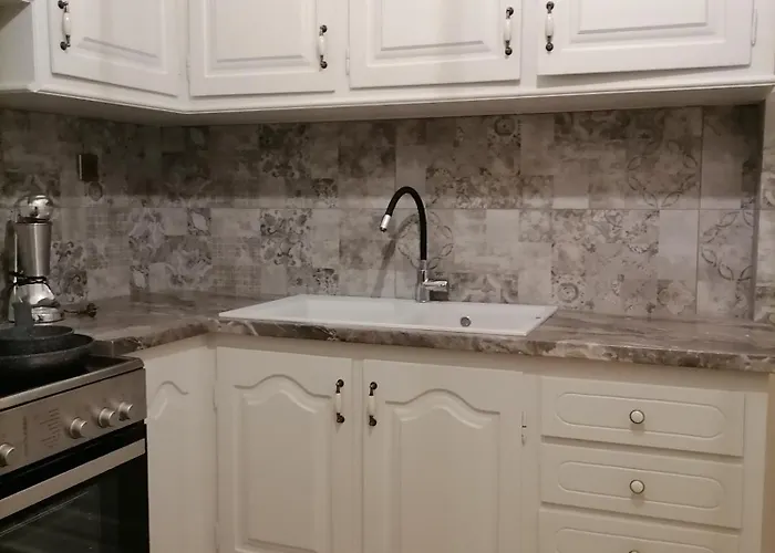 απεριόριστη θέα δίπλα στην πόλη *