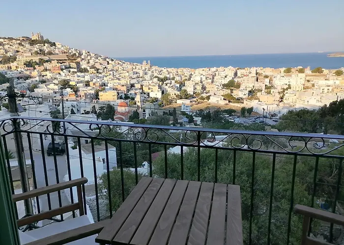 απεριόριστη θέα δίπλα στην πόλη *