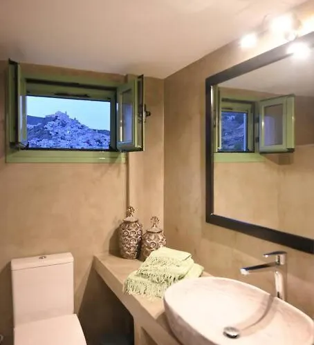 Apartamento απεριόριστη θέα δίπλα στην πόλη *